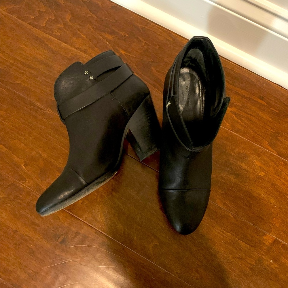 Rag & bone Harrow black leather booties. Size 39